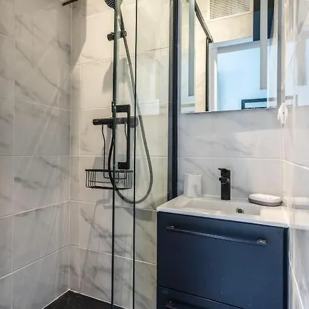 Apartament Au Pied De La Tour Eiffel